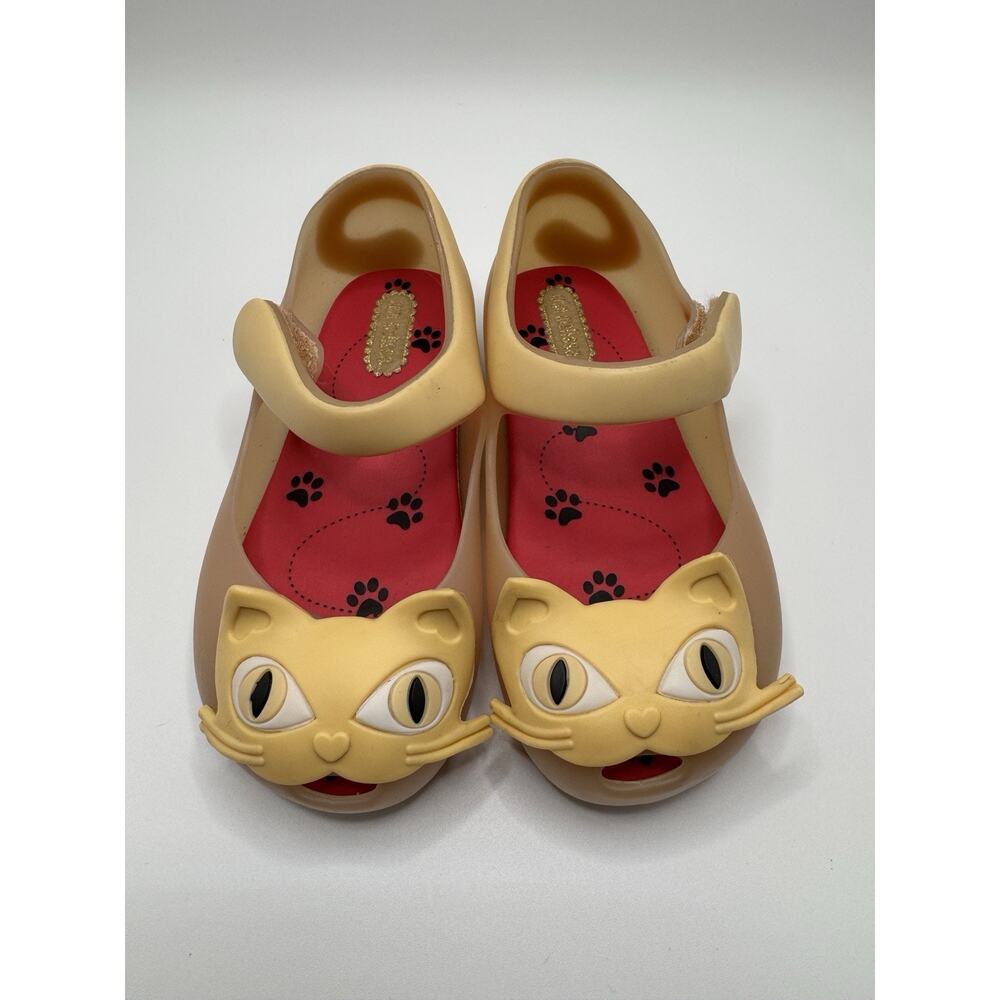 Mini Melissa ultragirl II size 8 yellow Girl Shoes Easy On Cat